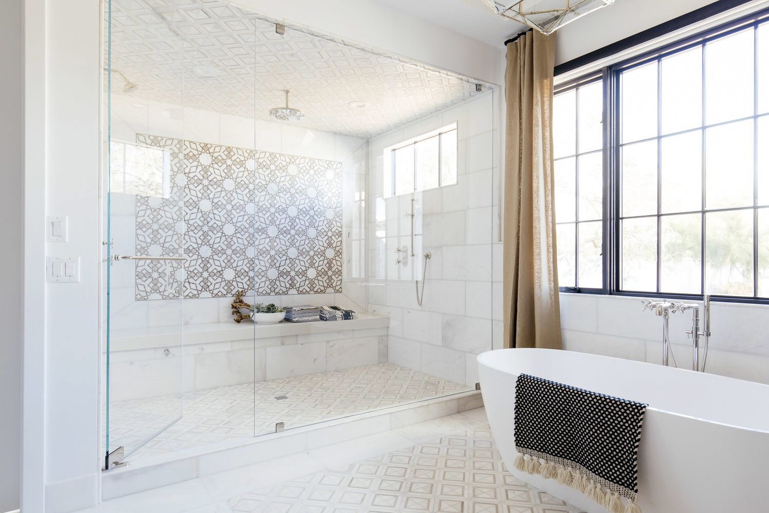 Southern Materials Bathroom Remodel, Bathtub In Shower Designs
